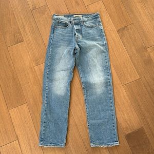 Levi’s Wedgie Straight- Size 26